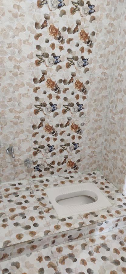 Untrained & Unplanned Apartment Jabalpur Ngoại thất bức ảnh